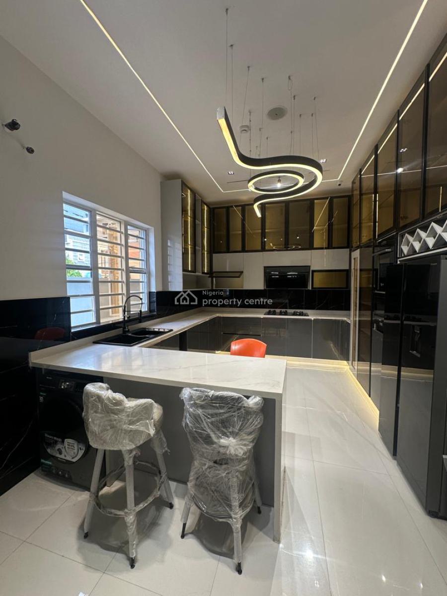 Aesthetically Pleasing 5 Bedroom Fully Detached, with Private Cinema, Lekki Phase 1, Lekki, Lagos, Detached Duplex for Sale