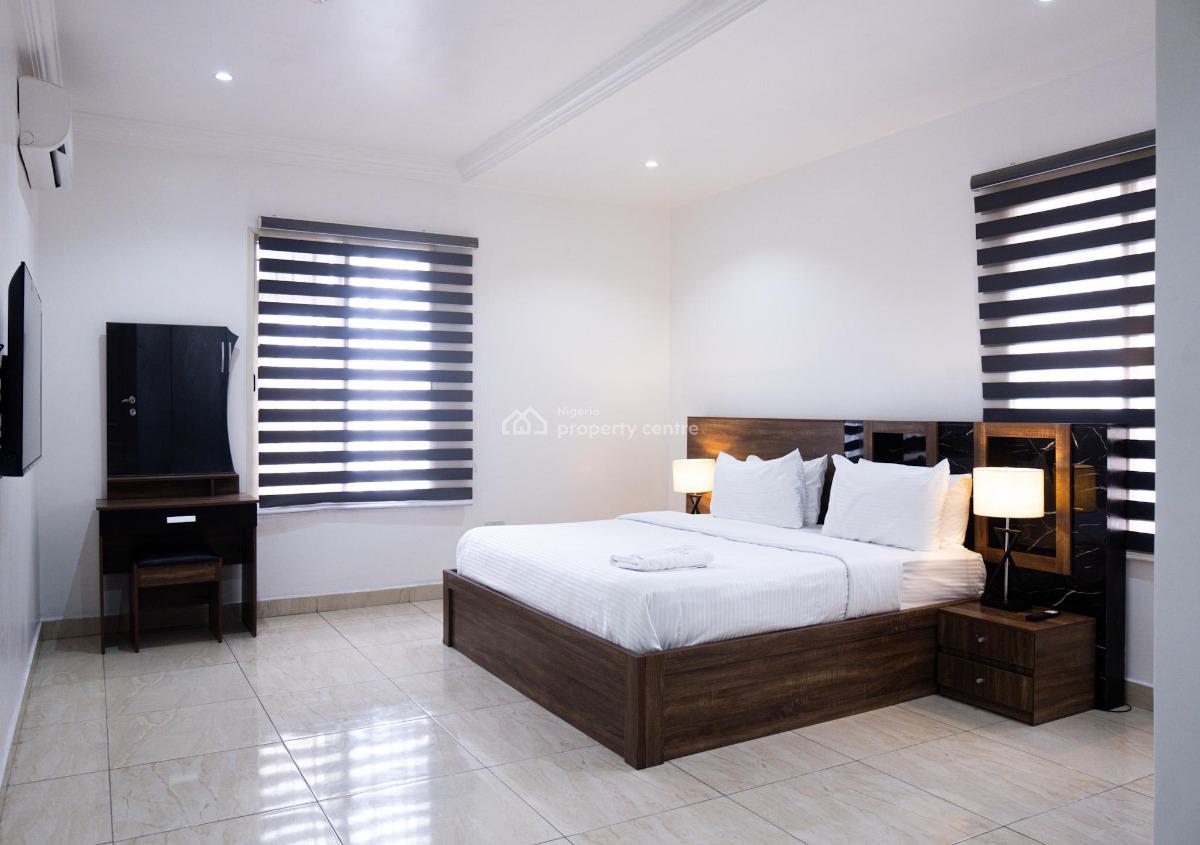 3 Bedroom Apartment Flat with Ps5, Lekki Phase 1, Lekki, Lagos, Flat / Apartment Short Let