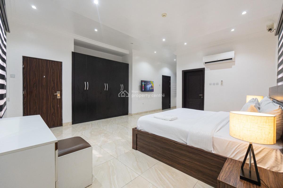 3 Bedroom Penthouse Apartment Flat with Ps5, Lekki Phase 1, Lekki, Lagos, Flat / Apartment Short Let