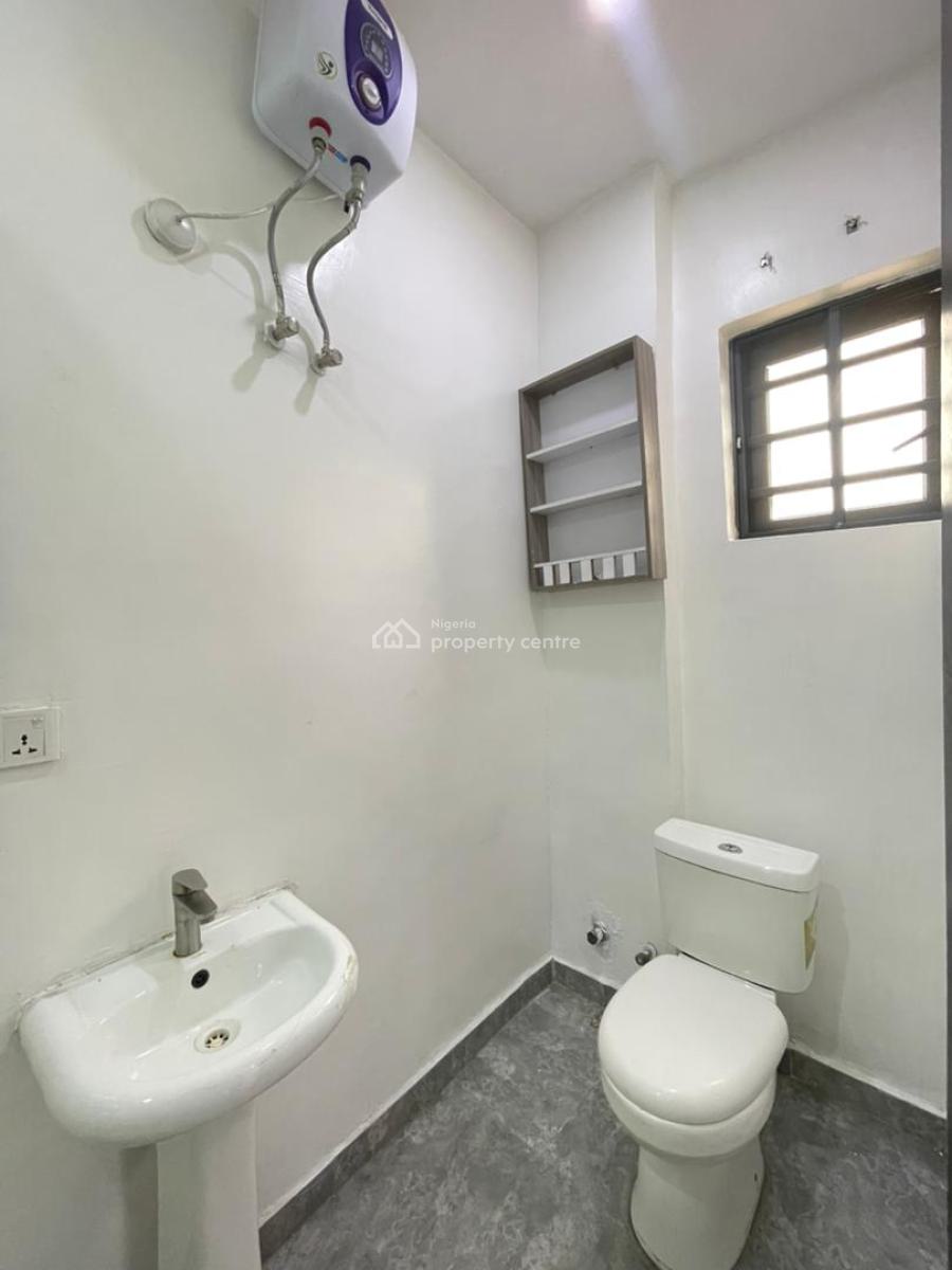 1 Bedroom Apartment, Off Freedom Way, Lekki Phase 1, Lekki, Lagos, Flat / Apartment for Sale