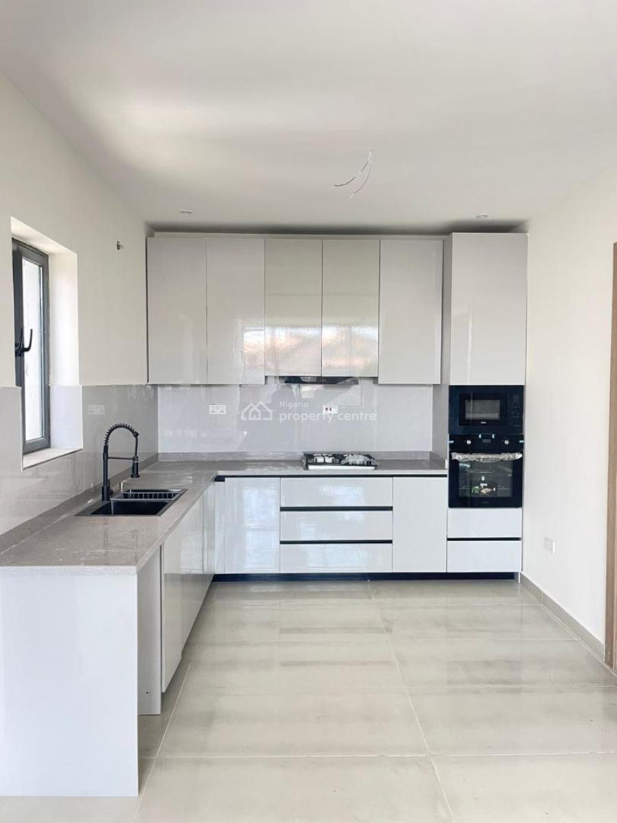 1 Bedroom and Parlour, Alpha Beach Road, Lekki, Lagos, Mini Flat (room and Parlour) for Rent