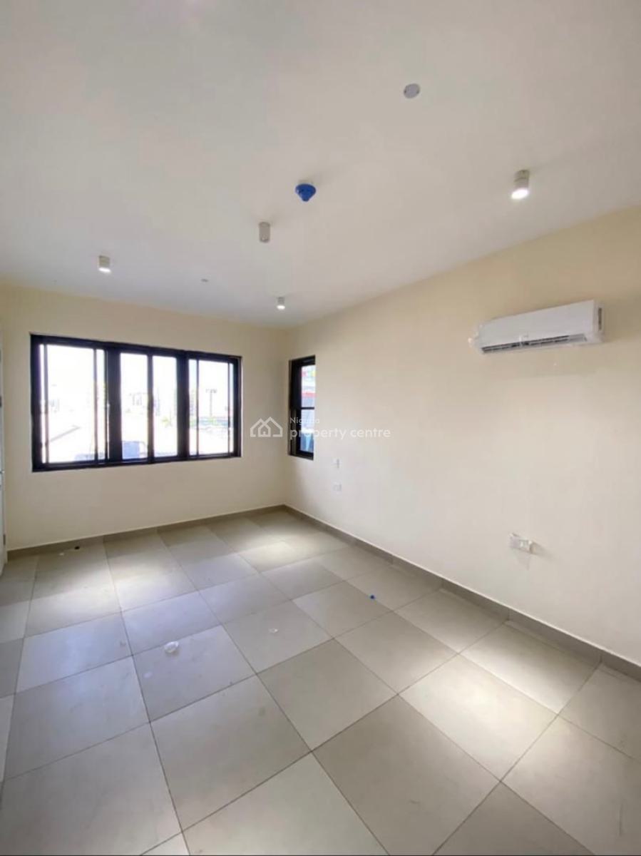 Nice Luxury 3 Bedroom Apartment with a Swimming Pool, Lekki Phase 1, Lekki, Lagos, Flat / Apartment for Sale