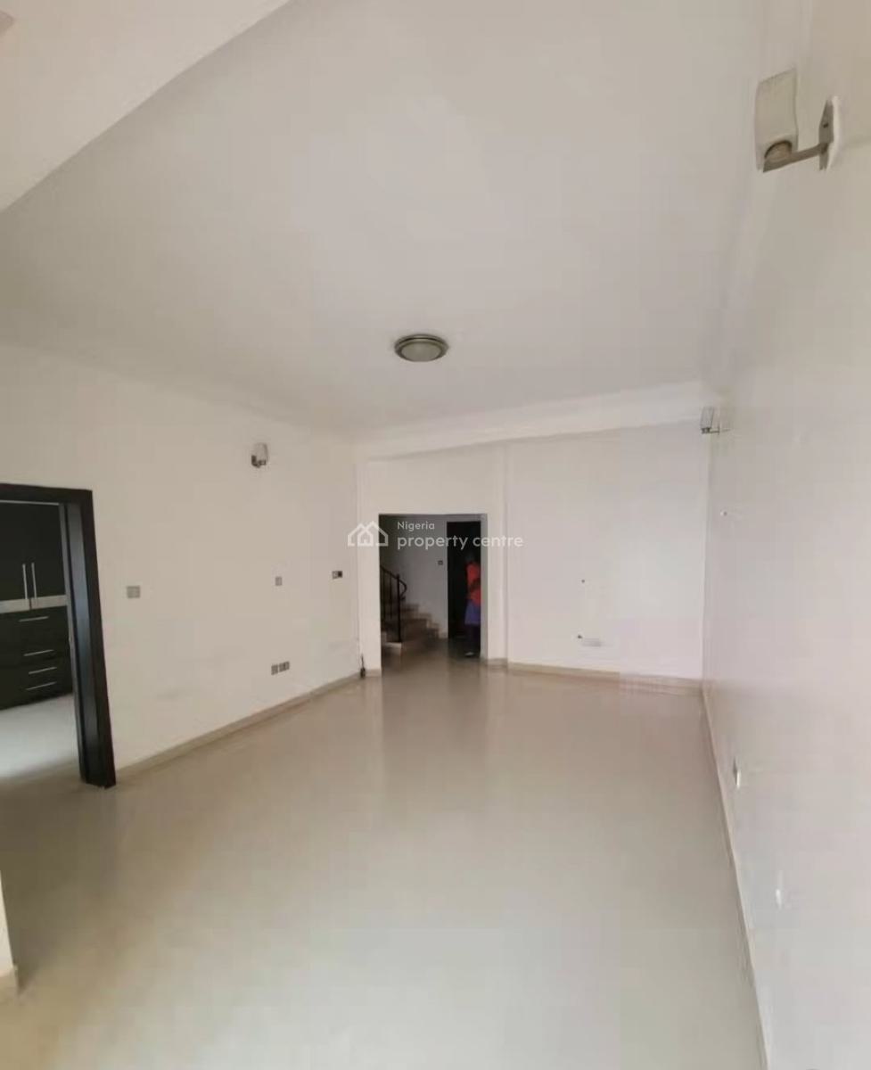 4, Lekki Phase 1, Lekki, Lagos, Terraced Duplex for Rent