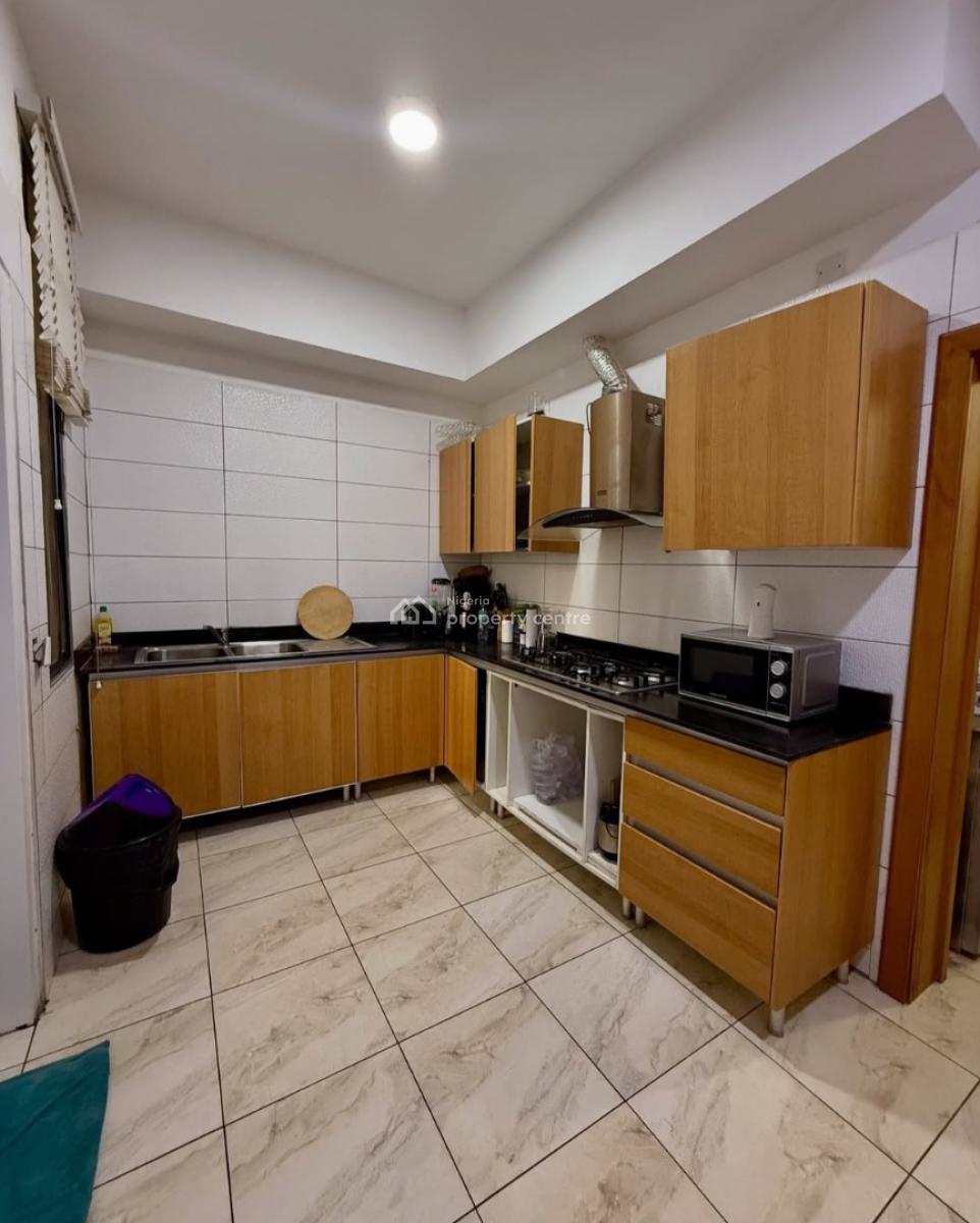 Unfurnished and Serviced with 24/7 Power Supply 2 Bedroom En-suite Fla, Ikate Elegushi, Lekki, Lagos, Flat / Apartment for Rent