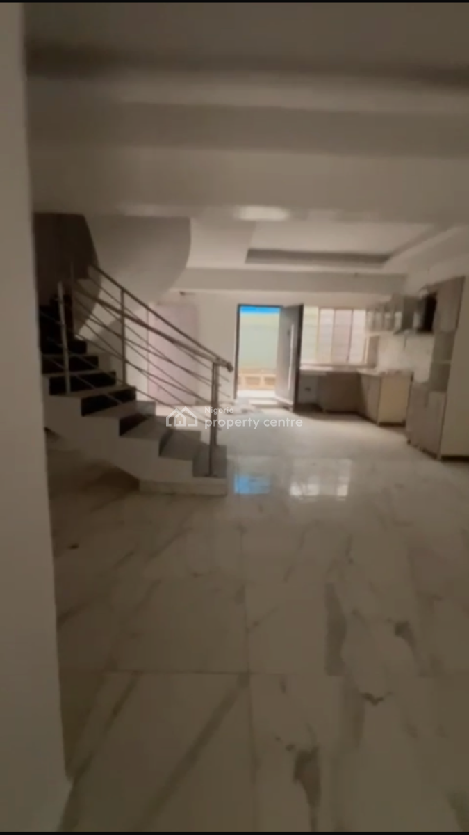 Lovely 4 Bedroom Terrace Duplex, Olaleye Estate, Iponri, Surulere, Lagos, Terraced Duplex for Rent
