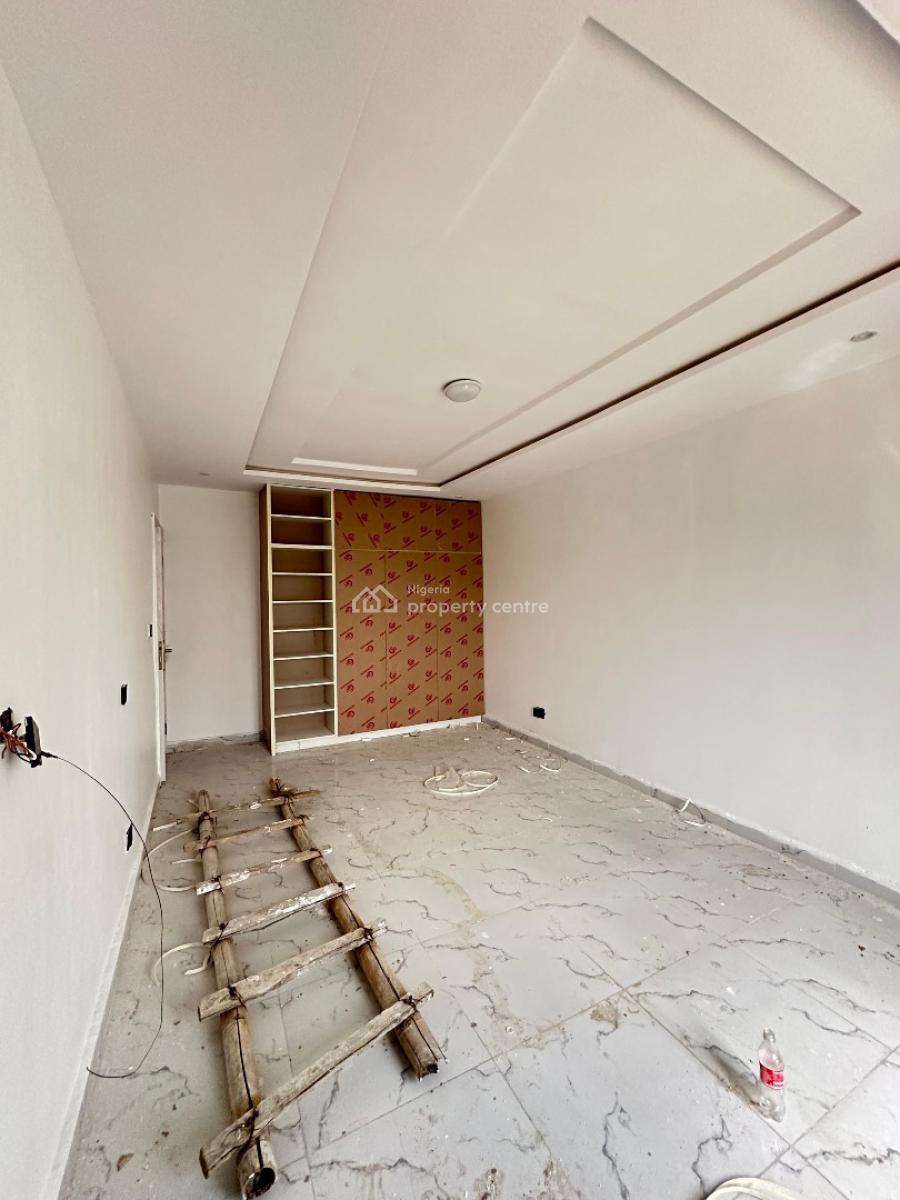 Very Spacious Exquisite Luxury 4 Bedroom Self Compound Semi-detached, Premium, Lavishly Finished Home Within a Prestigious Estate, Vgc, Lekki, Lagos, Semi-detached Duplex for Sale