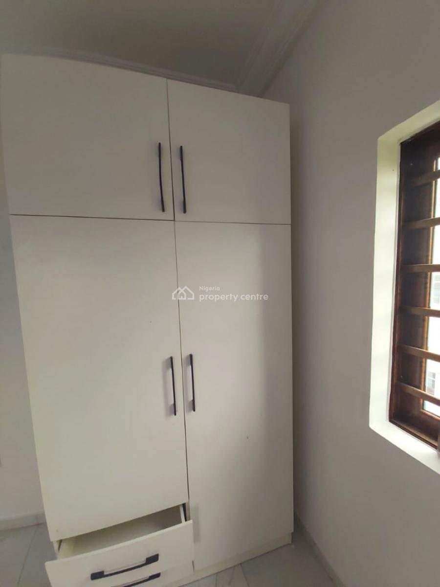 Very Clean 2bed Flat Apartment in a Call in Estate, Close to Sky Mall, Sangotedo, Ajah, Lagos, Flat / Apartment for Rent