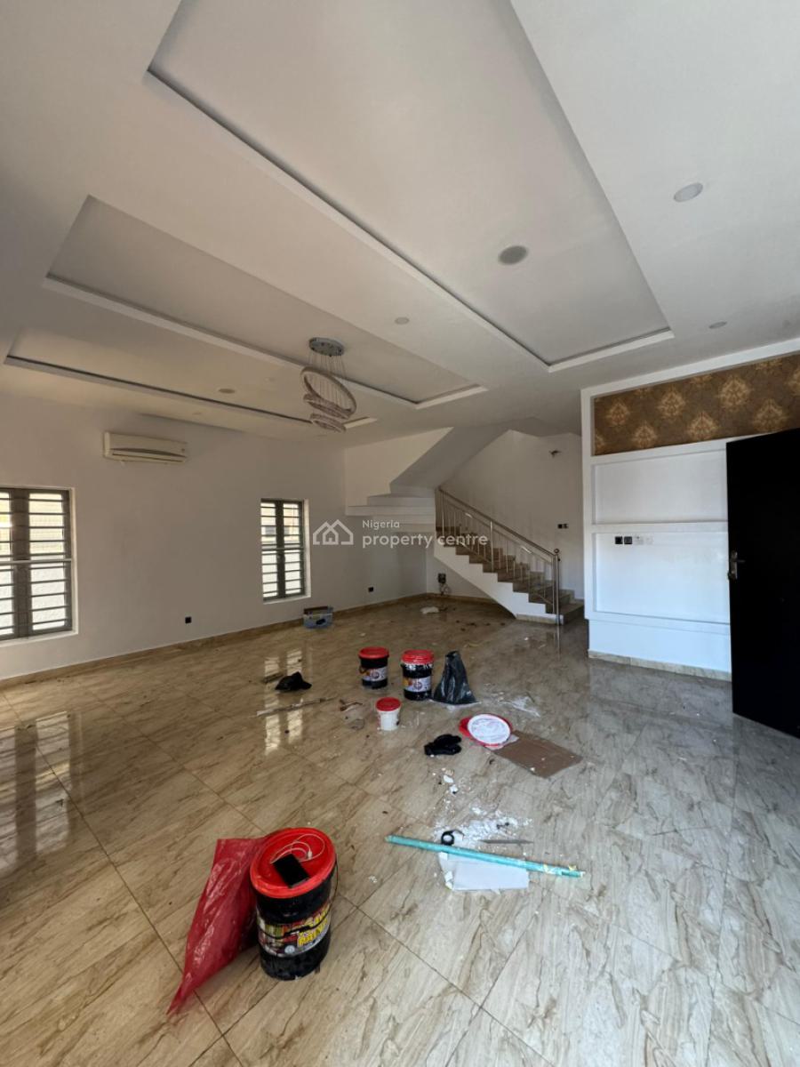 𝐌𝐀𝐈𝐍𝐓𝐀𝐈𝐍𝐄𝐃 5 𝐁𝐄𝐃𝐑𝐎𝐎𝐌 𝐃𝐄𝐓𝐀𝐂𝐇𝐄𝐃 𝐃𝐔𝐏𝐋𝐄𝐗, Chevron, Lekki, Lekki Phase 2, Lekki, Lagos, Detached Duplex for Rent