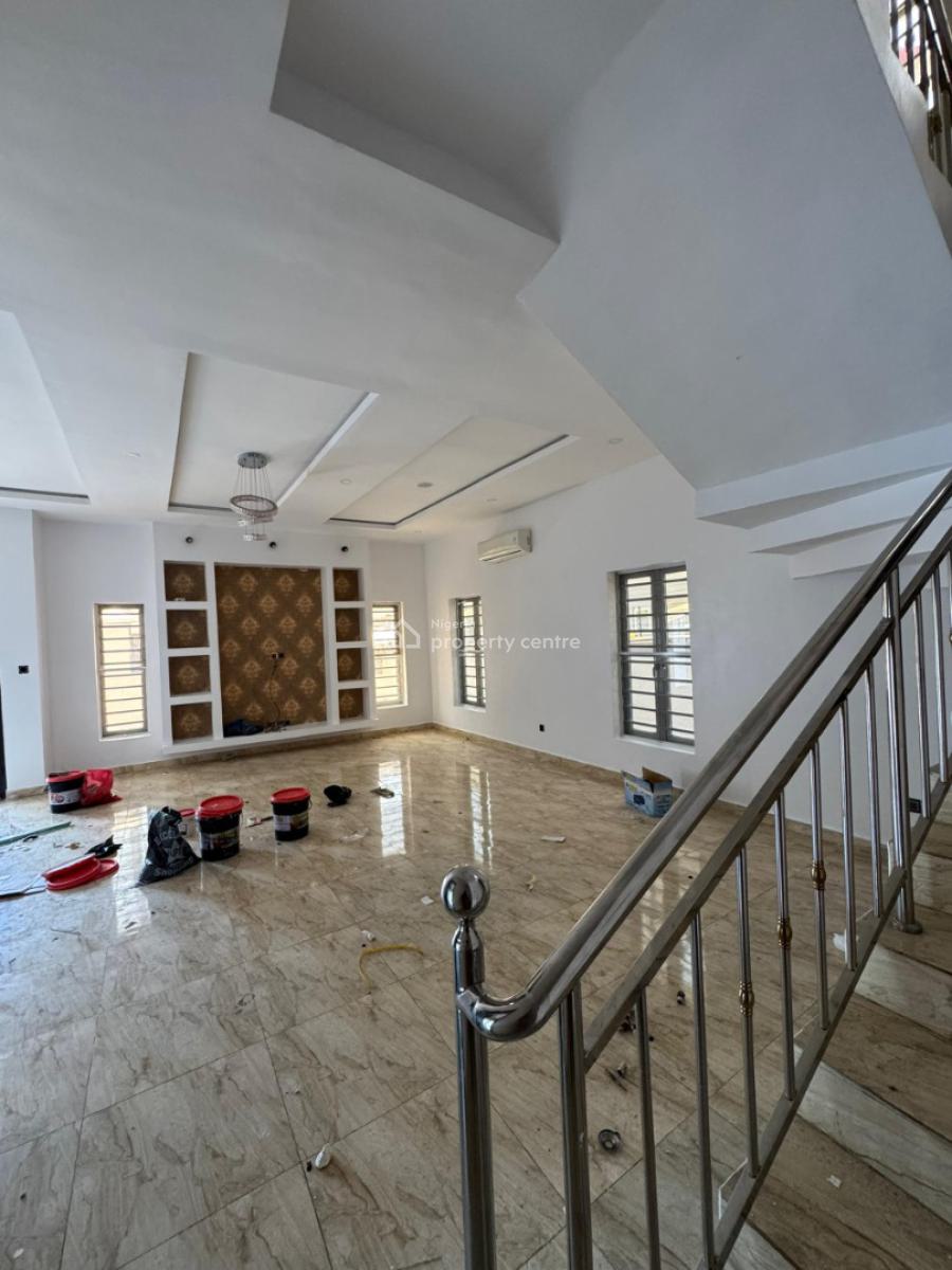 𝐌𝐀𝐈𝐍𝐓𝐀𝐈𝐍𝐄𝐃 5 𝐁𝐄𝐃𝐑𝐎𝐎𝐌 𝐃𝐄𝐓𝐀𝐂𝐇𝐄𝐃 𝐃𝐔𝐏𝐋𝐄𝐗, Chevron, Lekki, Lekki Phase 2, Lekki, Lagos, Detached Duplex for Rent