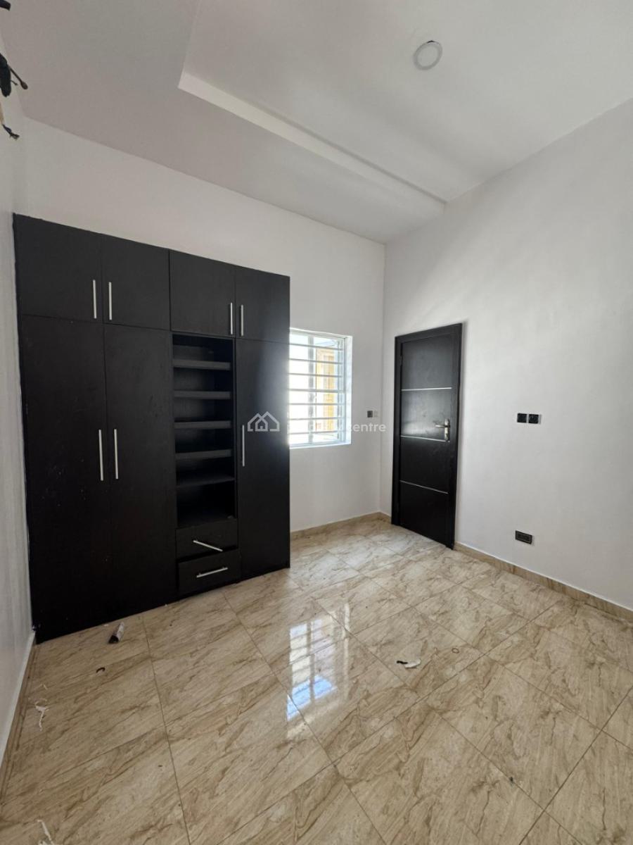 𝐌𝐀𝐈𝐍𝐓𝐀𝐈𝐍𝐄𝐃 5 𝐁𝐄𝐃𝐑𝐎𝐎𝐌 𝐃𝐄𝐓𝐀𝐂𝐇𝐄𝐃 𝐃𝐔𝐏𝐋𝐄𝐗, Chevron, Lekki, Lekki Phase 2, Lekki, Lagos, Detached Duplex for Rent