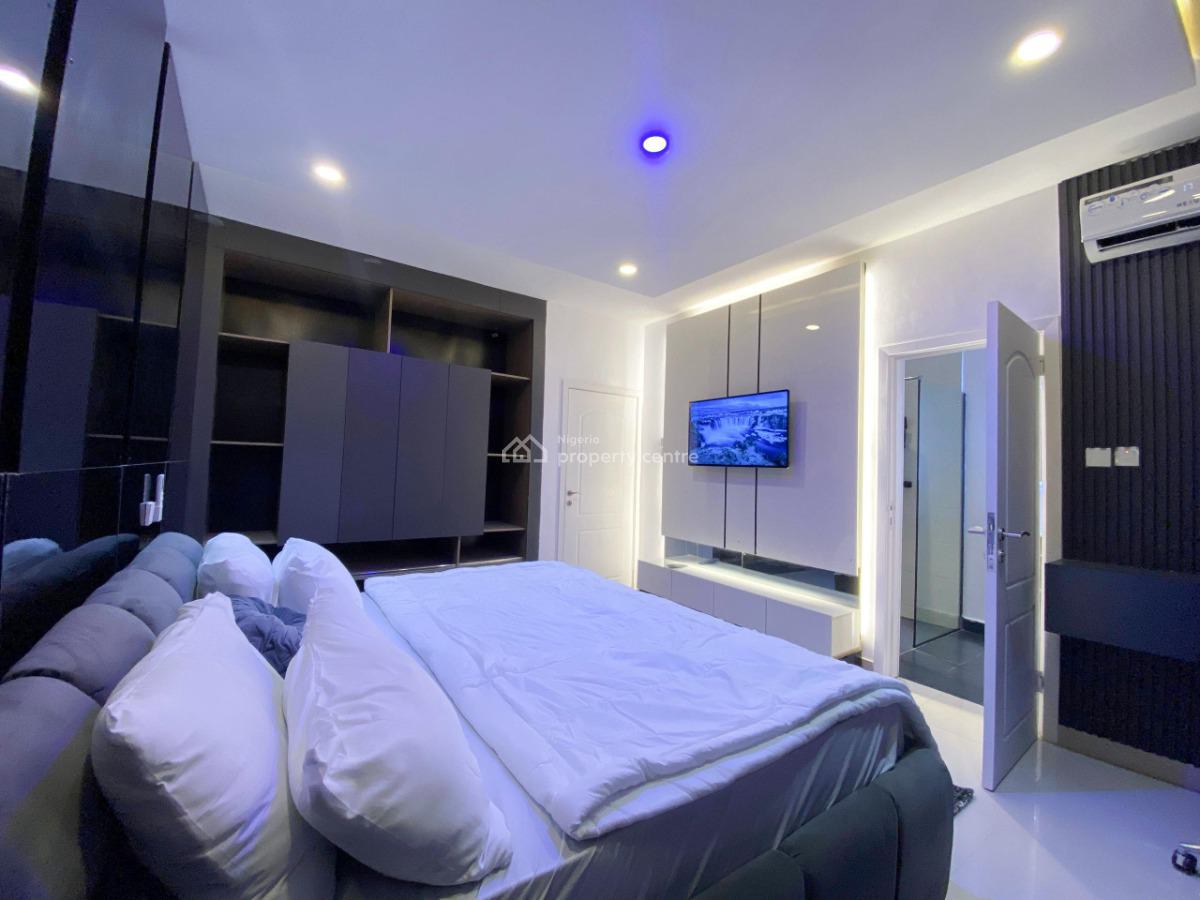 Fully Furnished Spacious One Bedroom, Off Gbagbanla, Ikate Elegushi, Lekki, Lagos, Flat / Apartment for Rent