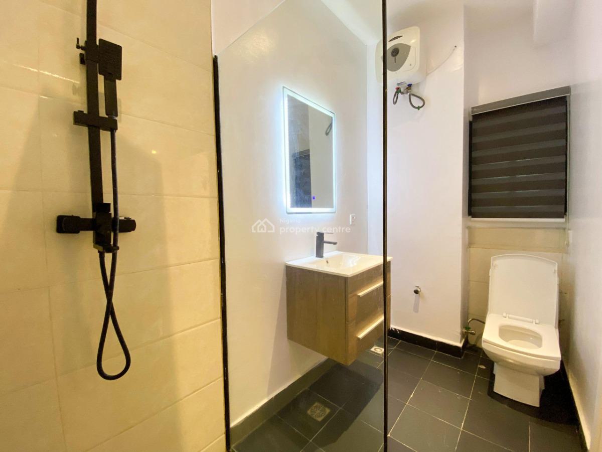 Fully Furnished Spacious One Bedroom, Off Gbagbanla, Ikate Elegushi, Lekki, Lagos, Flat / Apartment for Rent