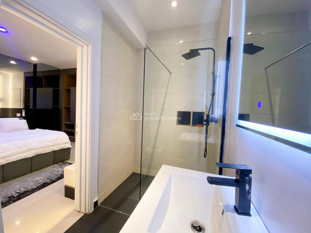 Fully Furnished Spacious One Bedroom, Off Gbagbanla, Ikate Elegushi, Lekki, Lagos, Flat / Apartment for Rent