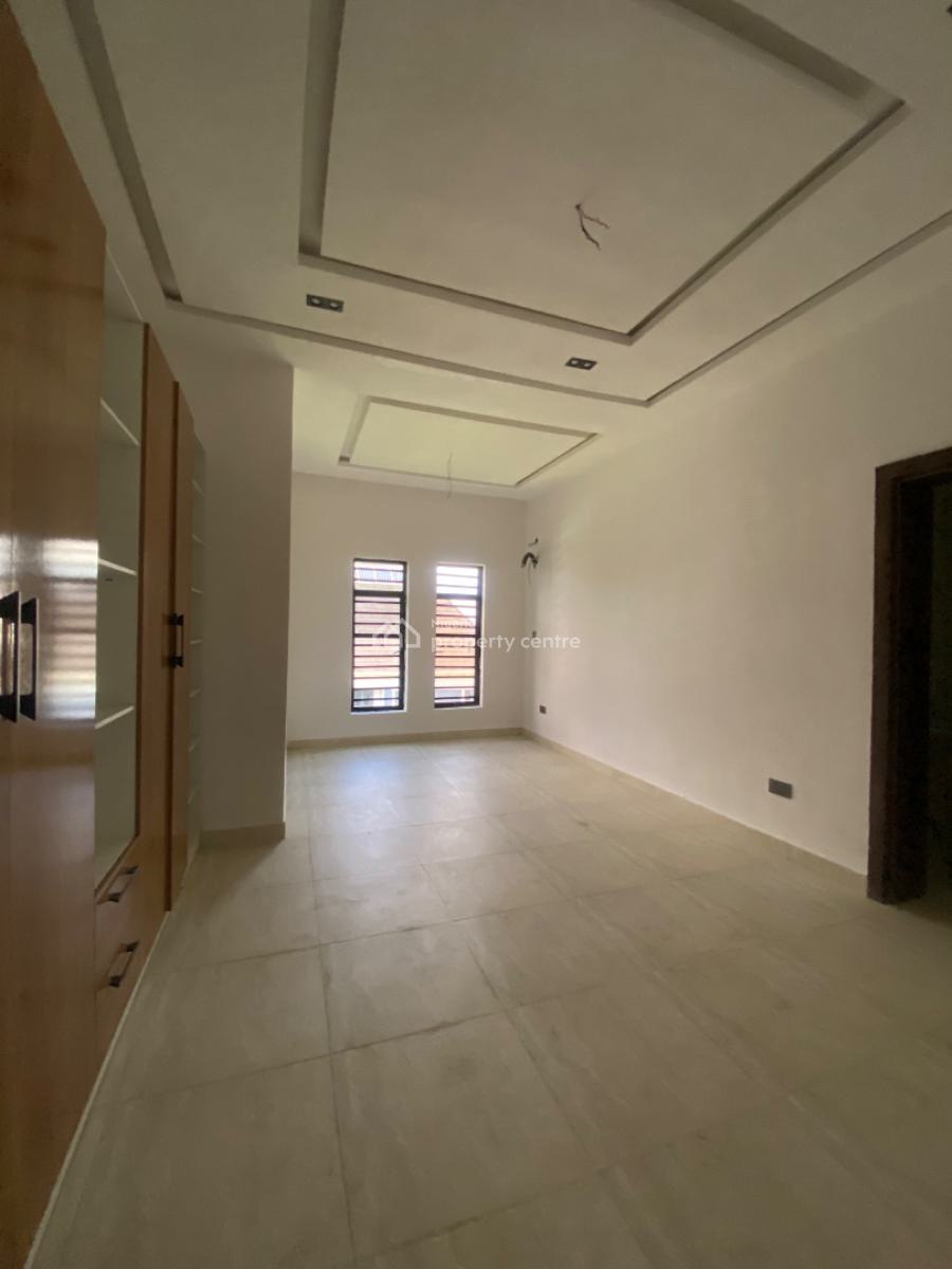 Luxury New Spacious 2bed with Balcony in a Secured Estate, an Estate Beside Blenco Sangotedo Ajah., Ajah, Lagos, Flat / Apartment for Rent