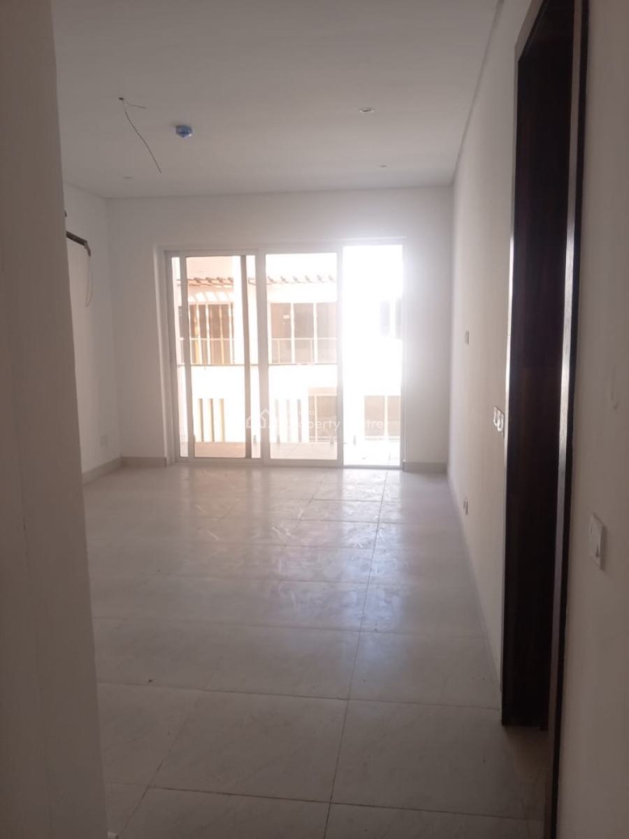 5 Bedroom Duplex in a Prestigious Fully Serviced Estate in Chevron, Chevron, Lekki, Lagos, Semi-detached Duplex for Rent