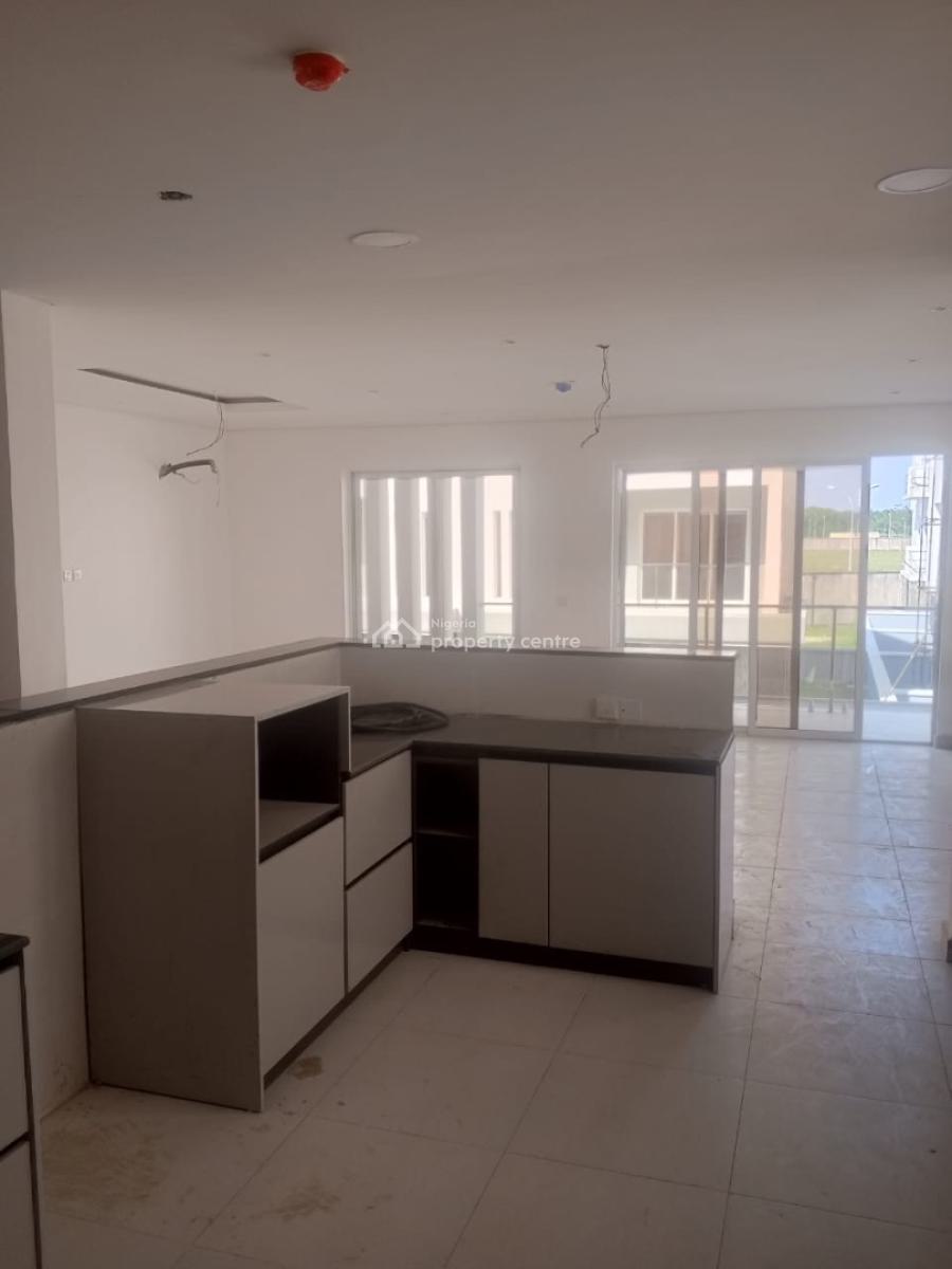 5 Bedroom Duplex in a Prestigious Fully Serviced Estate in Chevron, Chevron, Lekki, Lagos, Semi-detached Duplex for Rent