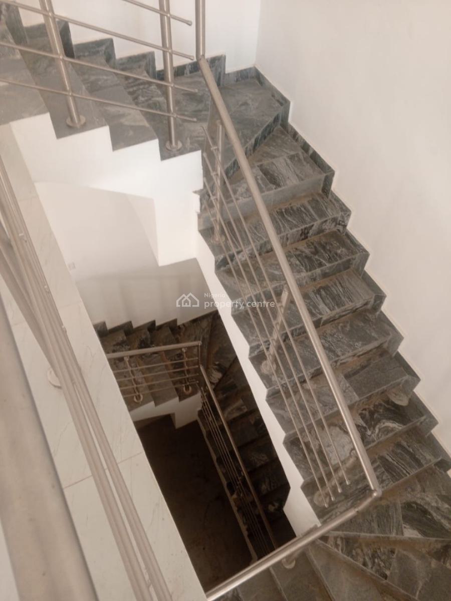 5 Bedroom Duplex in a Prestigious Fully Serviced Estate in Chevron, Chevron, Lekki, Lagos, Semi-detached Duplex for Rent