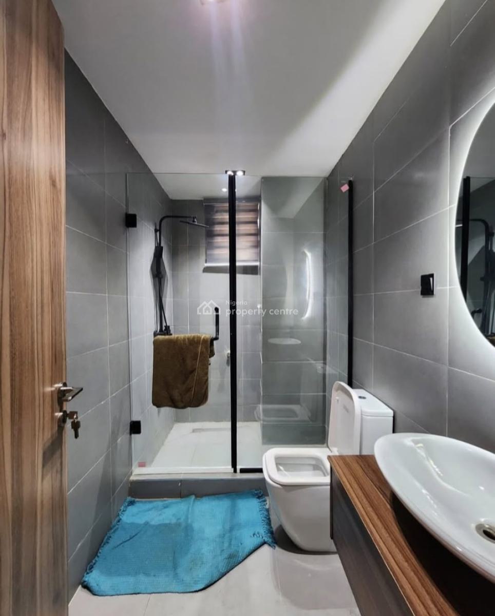 2, Lekki Phase 1, Lekki, Lagos, Flat / Apartment for Rent