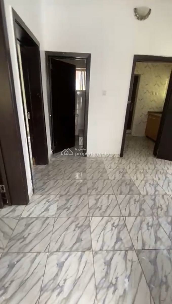Stand Alone 2brm Spacious Flat Apartment, Agungi Lekki, Lekki, Lagos, Flat / Apartment for Rent
