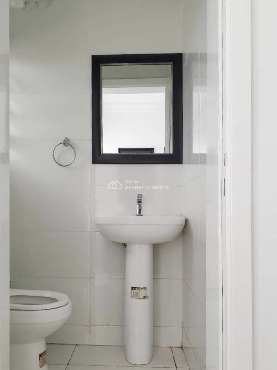 2 Bedroom Apartment, By Ebeano Supermarket Admiralty Way, Lekki Phase 1, Lekki, Lagos, Flat / Apartment Short Let