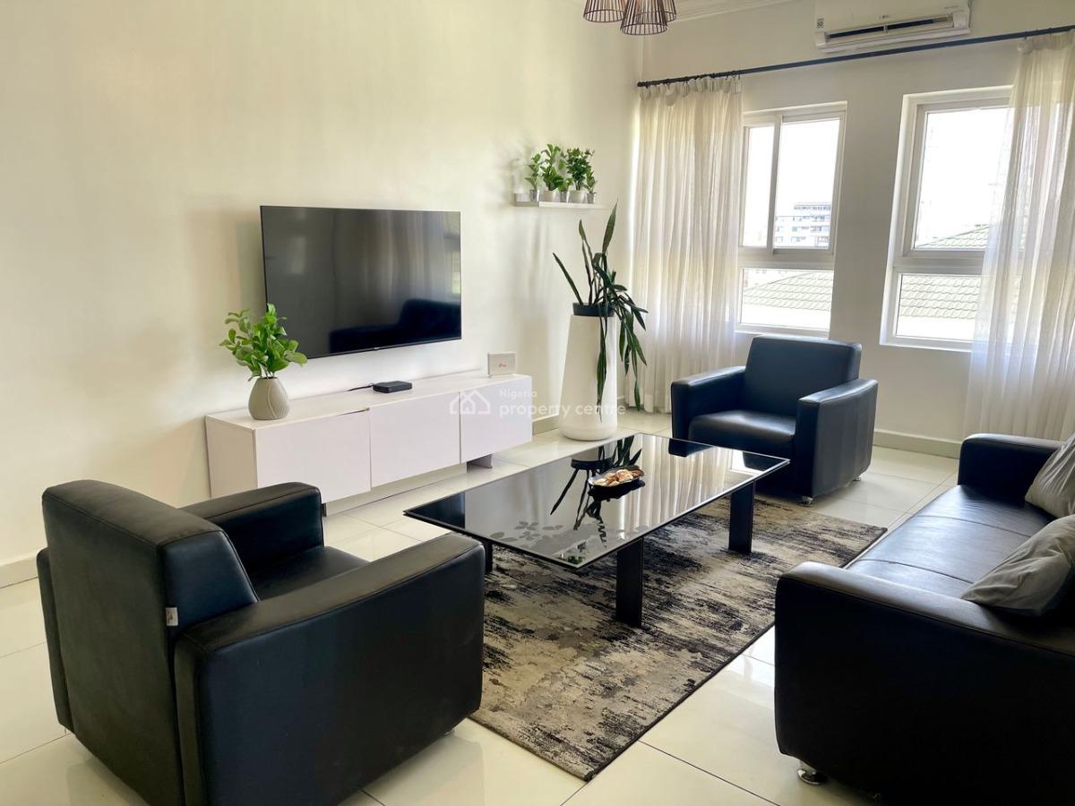 2 Bedroom Apartment, By Ebeano Supermarket, Admiralty Way, Lekki Phase 1, Lekki, Lagos, Flat / Apartment Short Let
