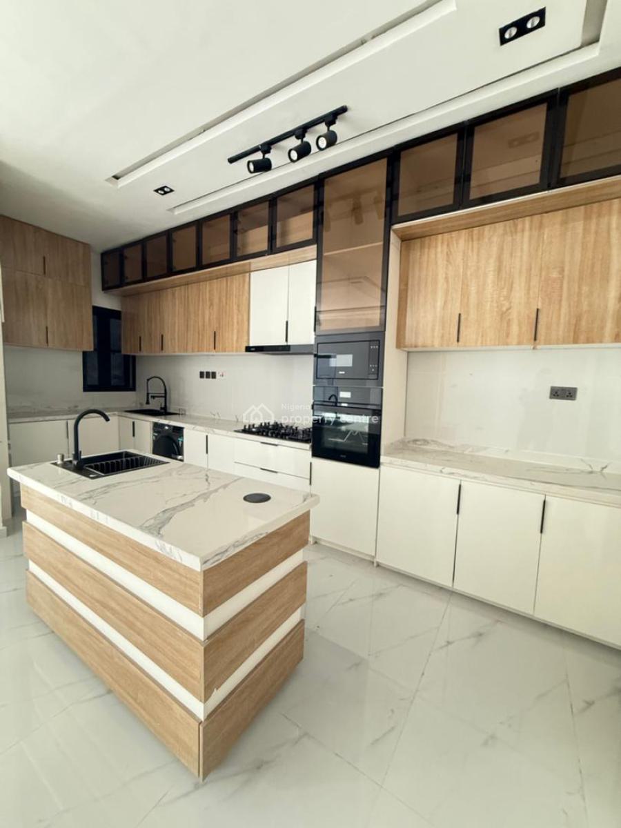 Lovely Finished 2 Bedroom Apartment, Ikate, Lekki, Lagos, Block of Flats for Sale