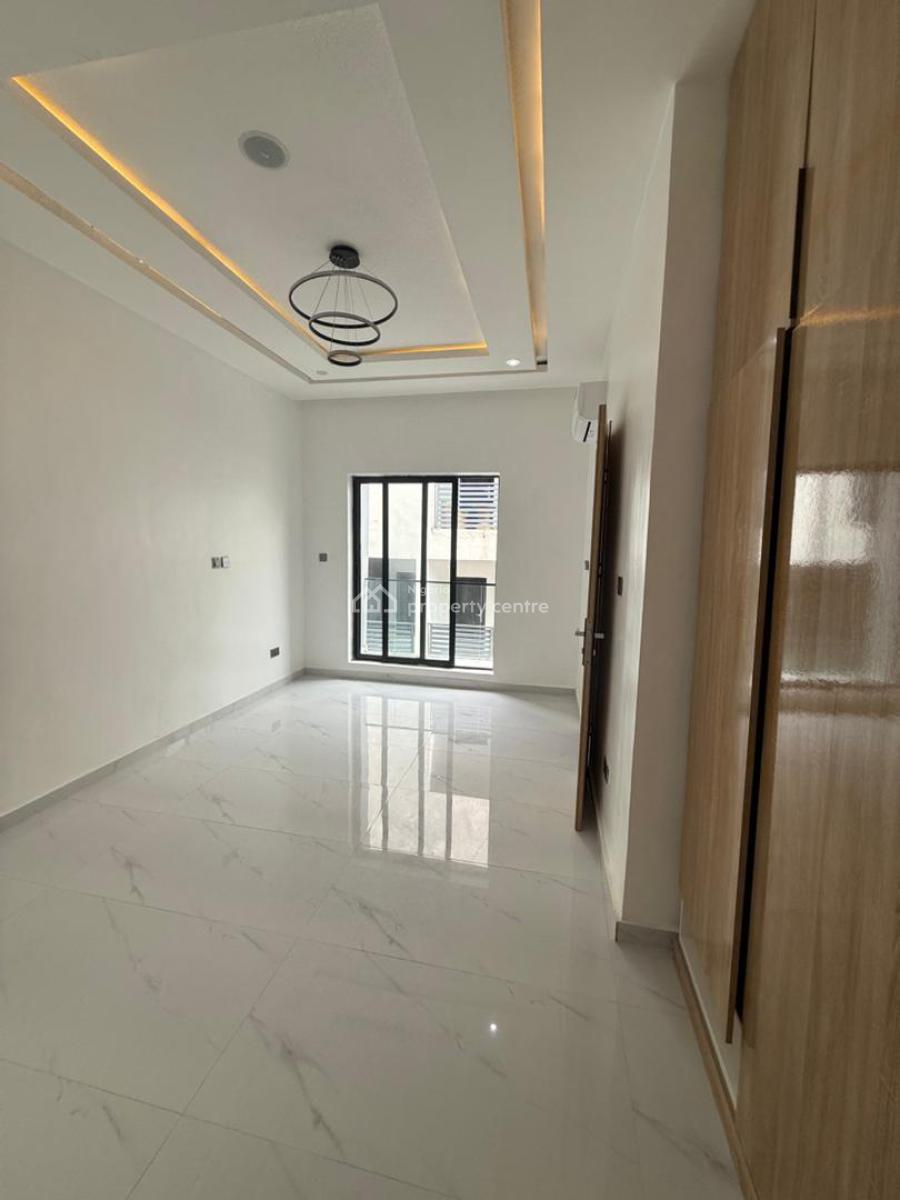 Lovely Finished 2 Bedroom Apartment, Ikate, Lekki, Lagos, Block of Flats for Sale