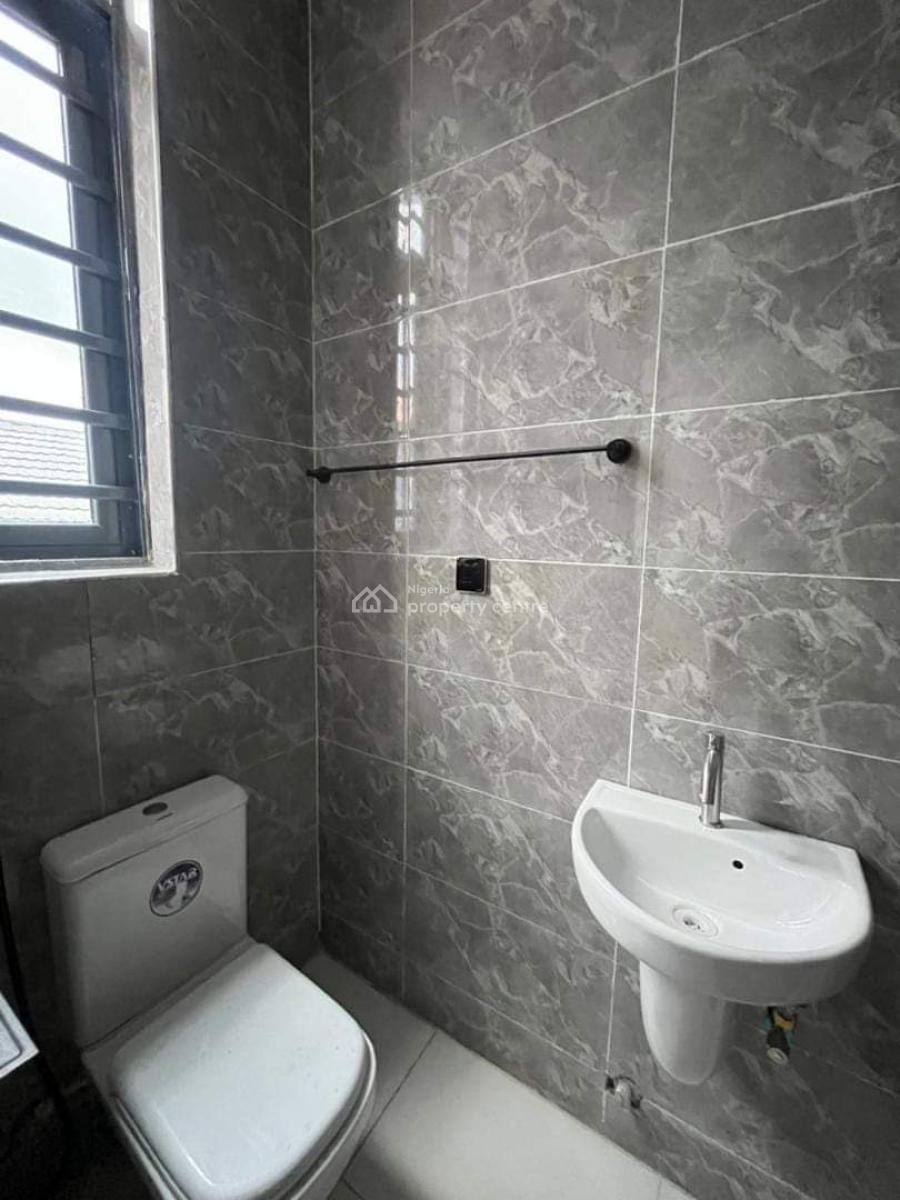 Luxury 2bedroom Flat, Hope Villa Estate, Ogidan, Ajah, Lagos, Flat / Apartment for Rent