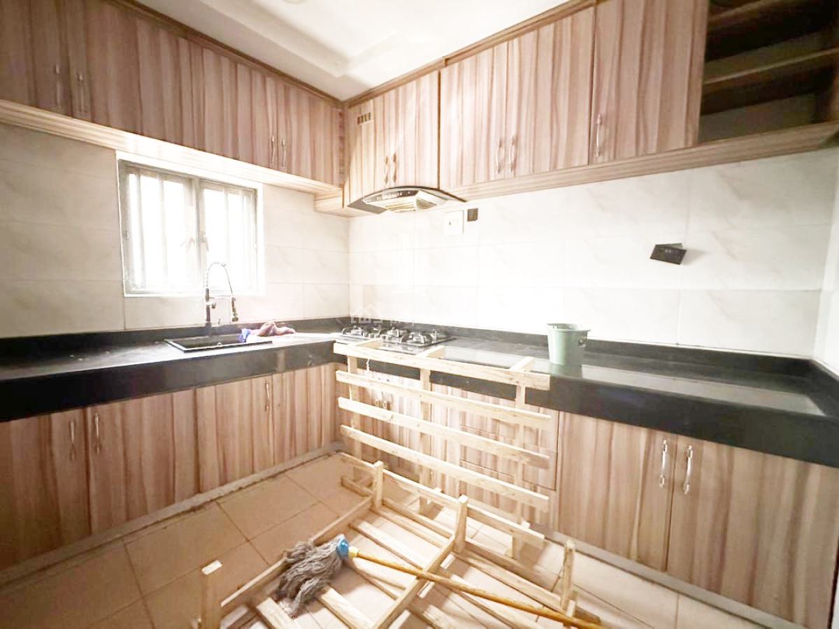 Luxury 2 Bedroom Flat, Extension, Omole Phase 2, Ikeja, Lagos, Flat / Apartment for Rent