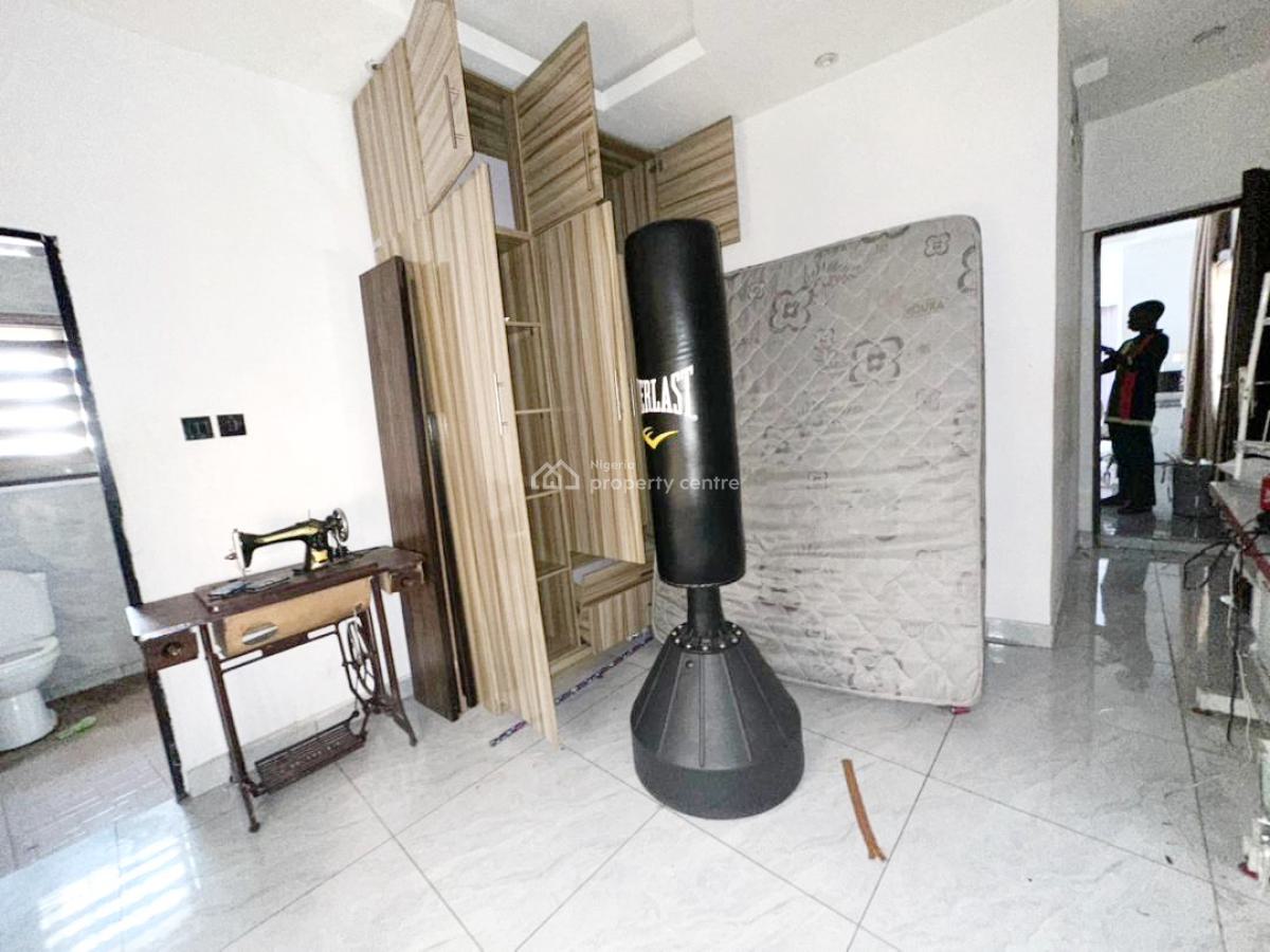 Luxury 2 Bedroom Flat, Extension, Omole Phase 2, Ikeja, Lagos, Flat / Apartment for Rent
