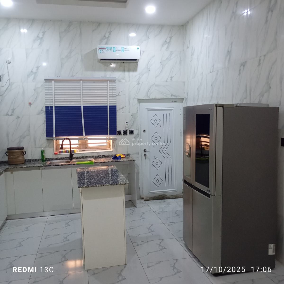 6-bed Spacious Home  (7 a/cs, Full-day Inverter & 7,000l Water Tank), Chevron Drive, Lekki, Lagos, Detached Duplex for Rent