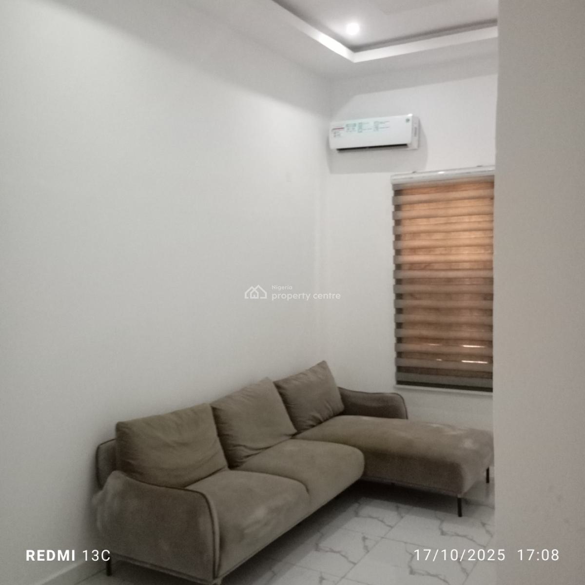 6-bed Spacious Home  (7 a/cs, Full-day Inverter & 7,000l Water Tank), Chevron Drive, Lekki, Lagos, Detached Duplex for Rent