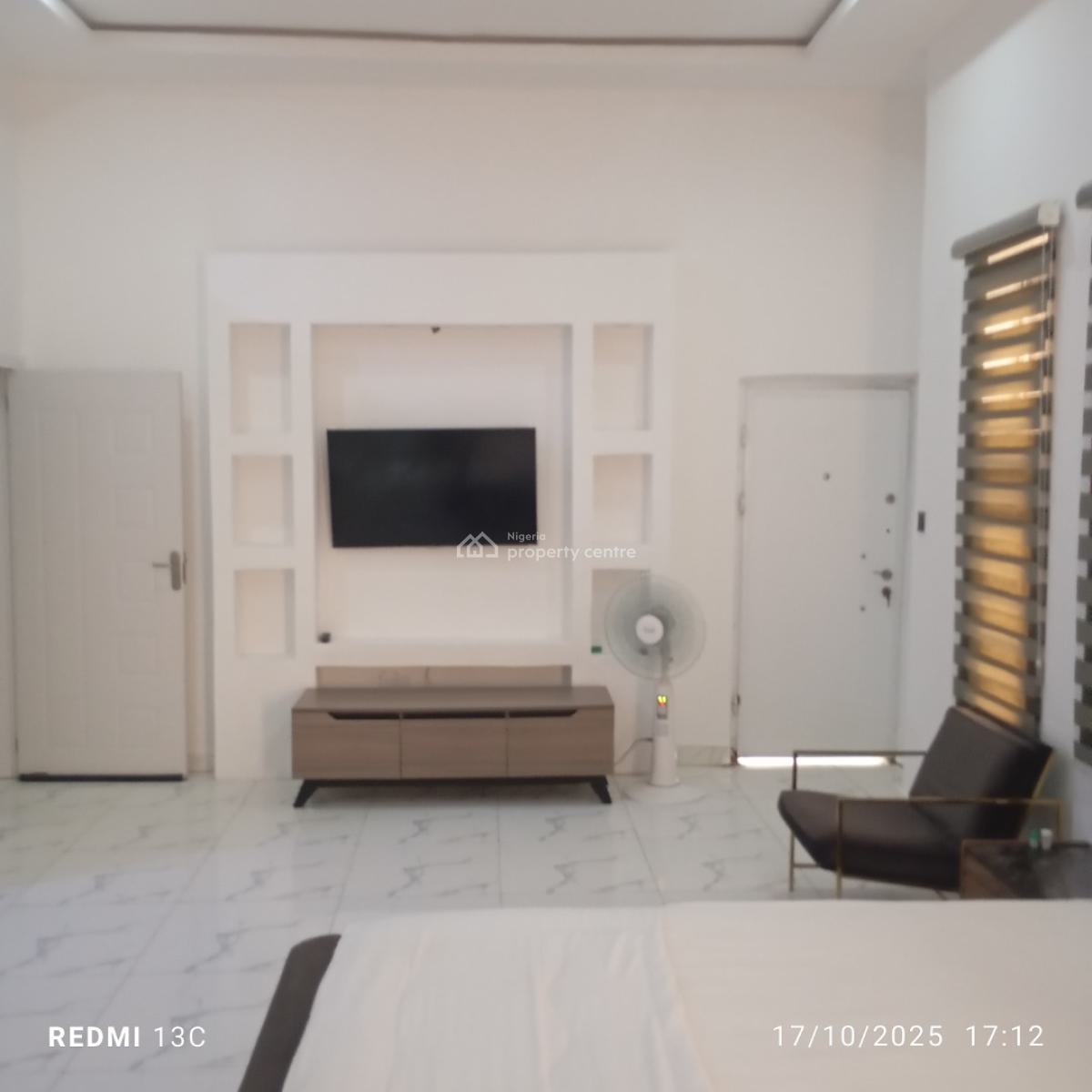 6-bed Spacious Home  (7 a/cs, Full-day Inverter & 7,000l Water Tank), Chevron Drive, Lekki, Lagos, Detached Duplex for Rent