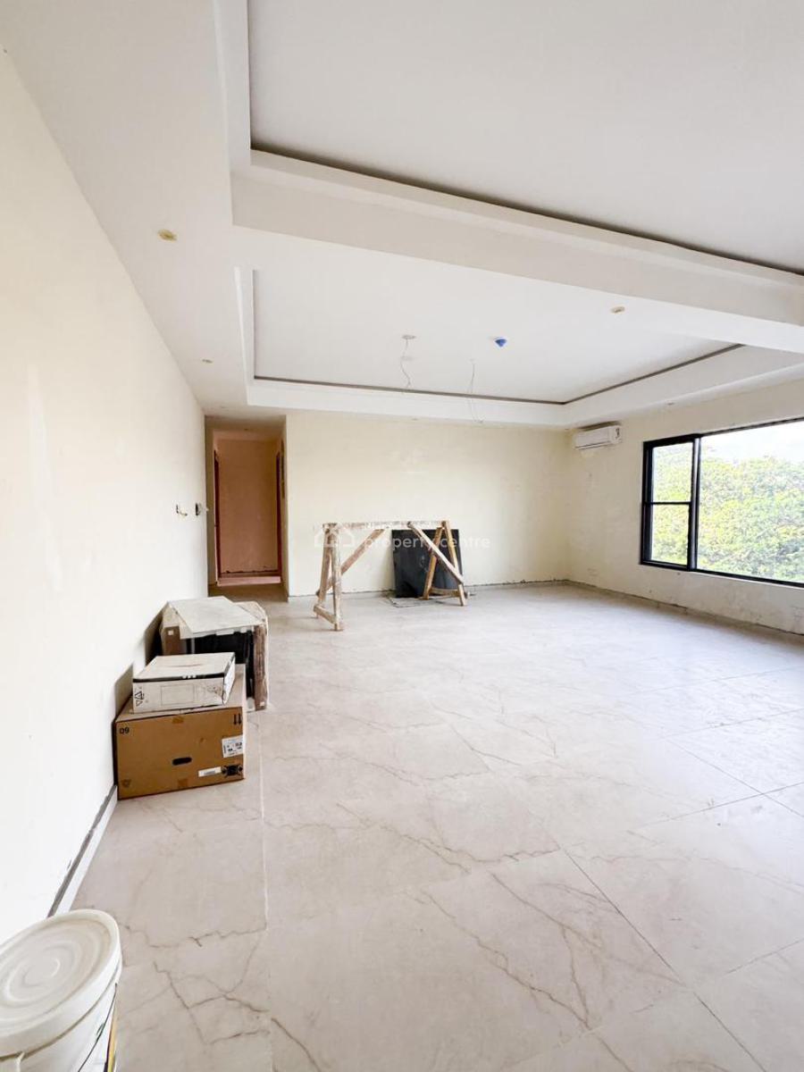Well Built 2 Bedroom Apartment with Balcony and Swimming Pool, Victoria Island, Lekki, Lagos, Block of Flats for Sale