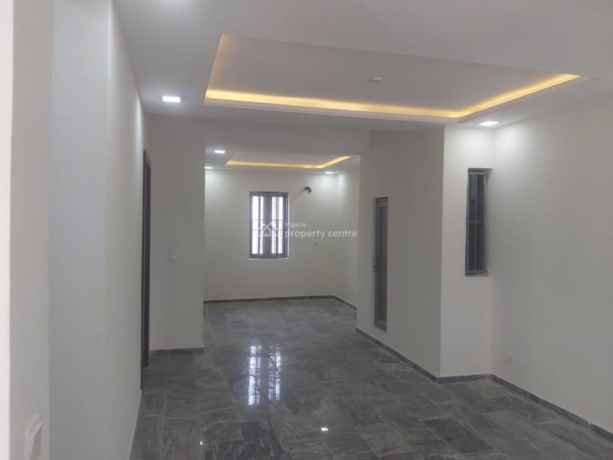 4 Bedroom Terrace with a Room Bq, Conservation Road, Lekki, Lagos, Terraced Duplex for Sale