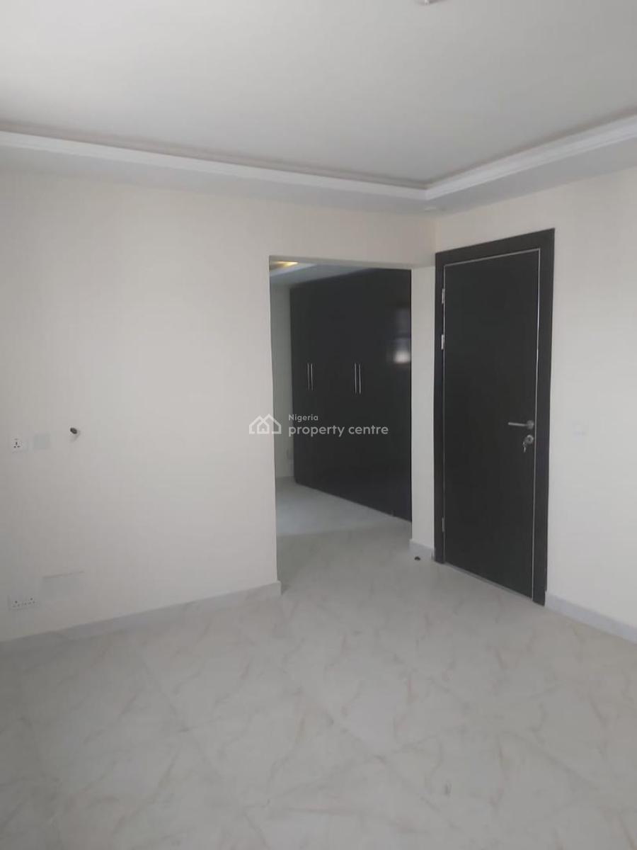 4 Bedroom Terrace with a Room Bq, Conservation Road, Lekki, Lagos, Terraced Duplex for Sale