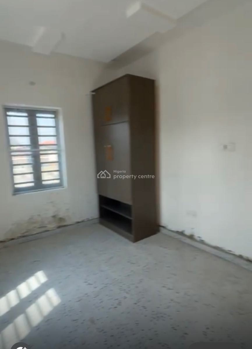 Spacious and Standard 2bedroom Flat at Ijesha, Surulere, Ijesha, Surulere, Lagos, Flat / Apartment for Rent