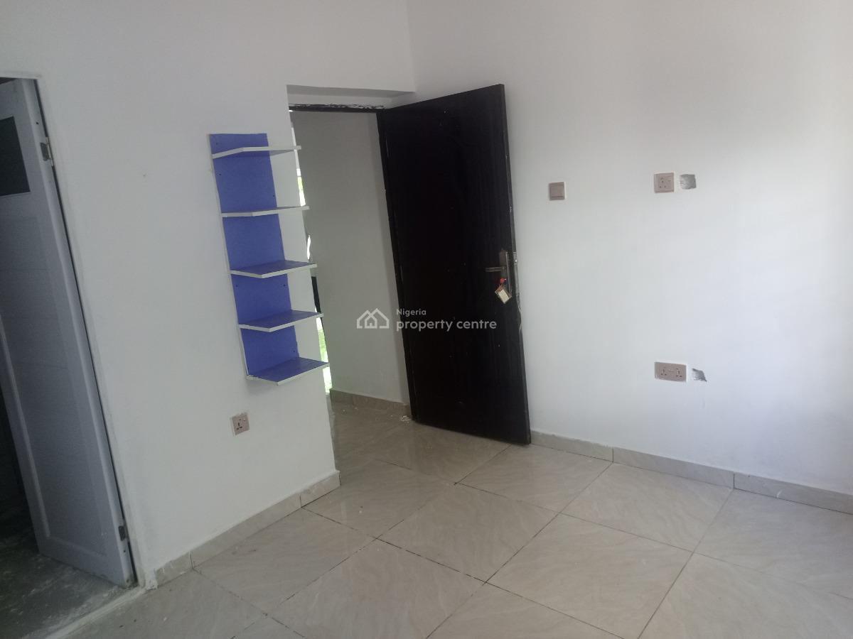 Exquisite 2 Bedroom Apartment in a Secure Estate, Very Close to Expres, Awoyaya, Ibeju Lekki, Lagos, House for Rent