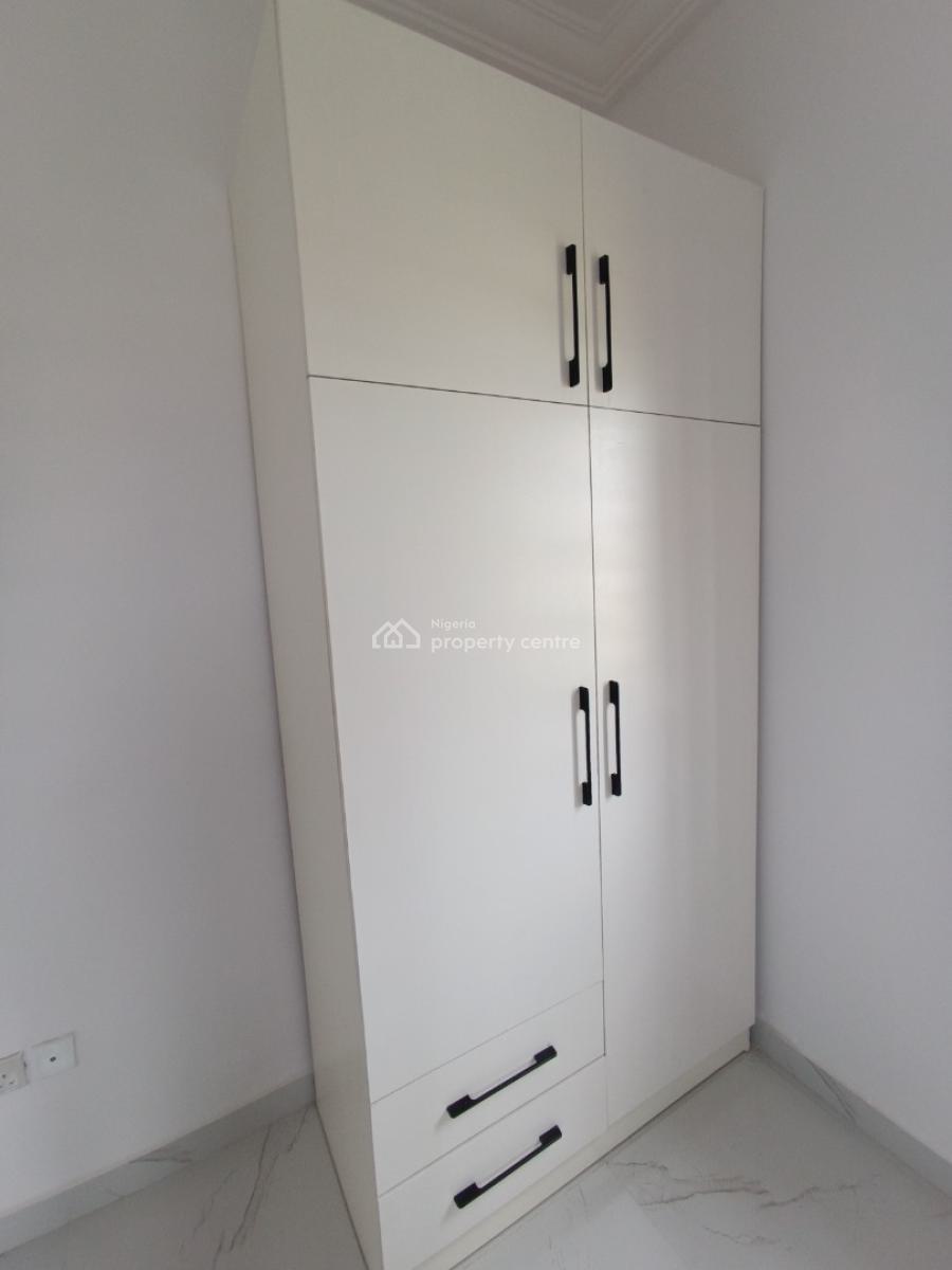 a Standard 2bedroom Flat, Before Novate Shoprite Ajah, Lekki Phase 2, Lekki, Lagos, Flat / Apartment for Rent