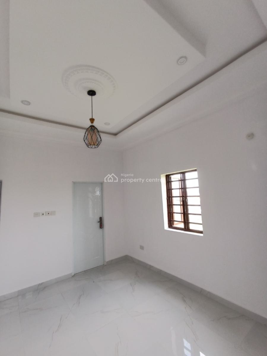 a Standard 2bedroom Flat, Before Novate Shoprite Ajah, Lekki Phase 2, Lekki, Lagos, Flat / Apartment for Rent