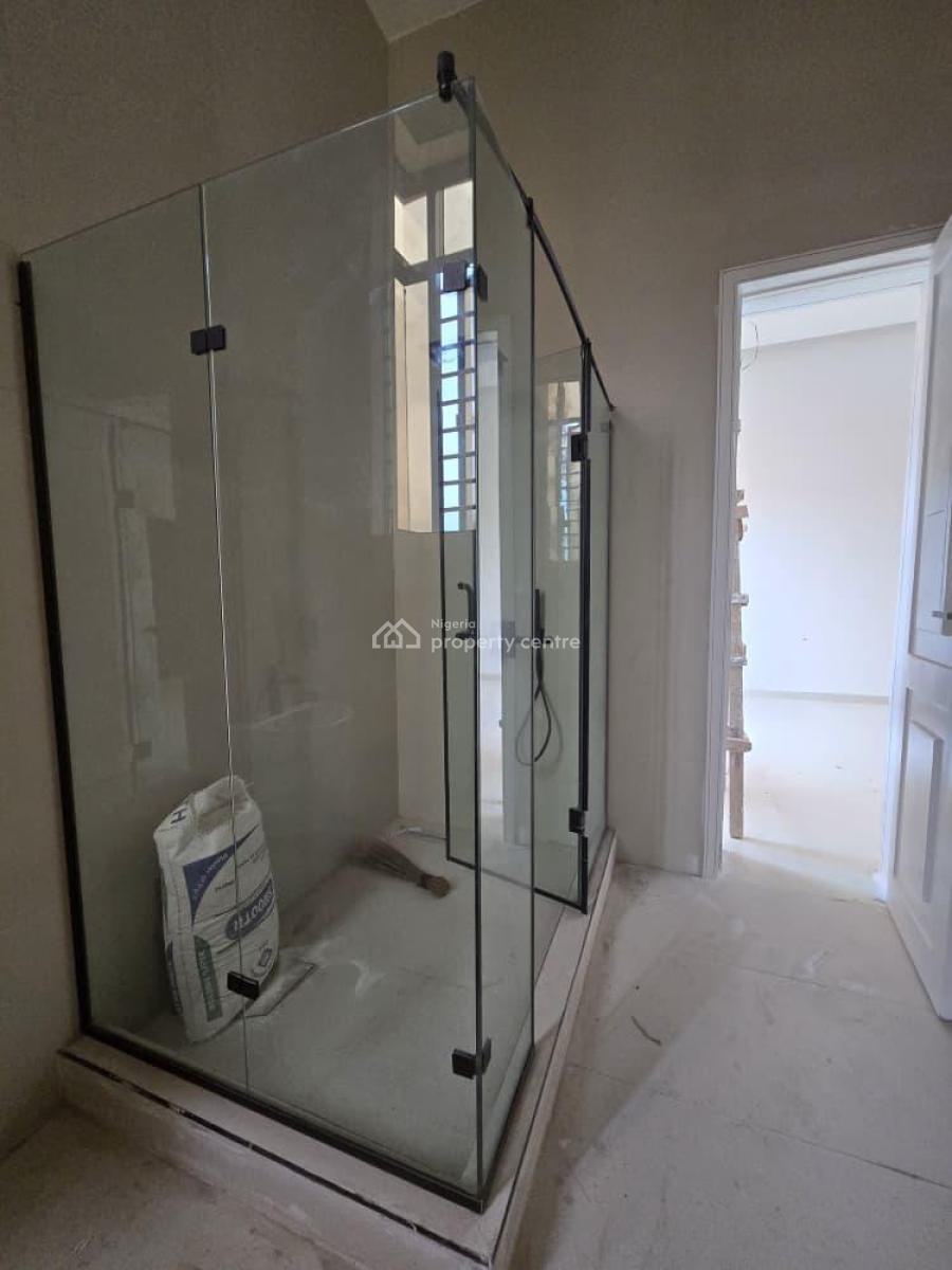 Exquisitely Finished 3 Bedroom Apartment with Gym, Pool, Elevator, Lekki Phase 1, Lekki, Lagos, Flat / Apartment for Sale