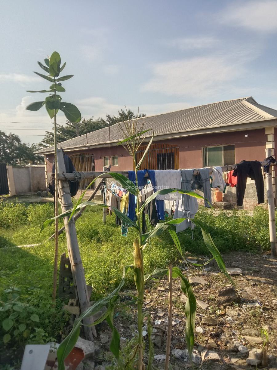 Standard Building in a Good Compound, Rock Stone Estate Along Badore Road, Ajah, Lagos, Block of Flats for Sale