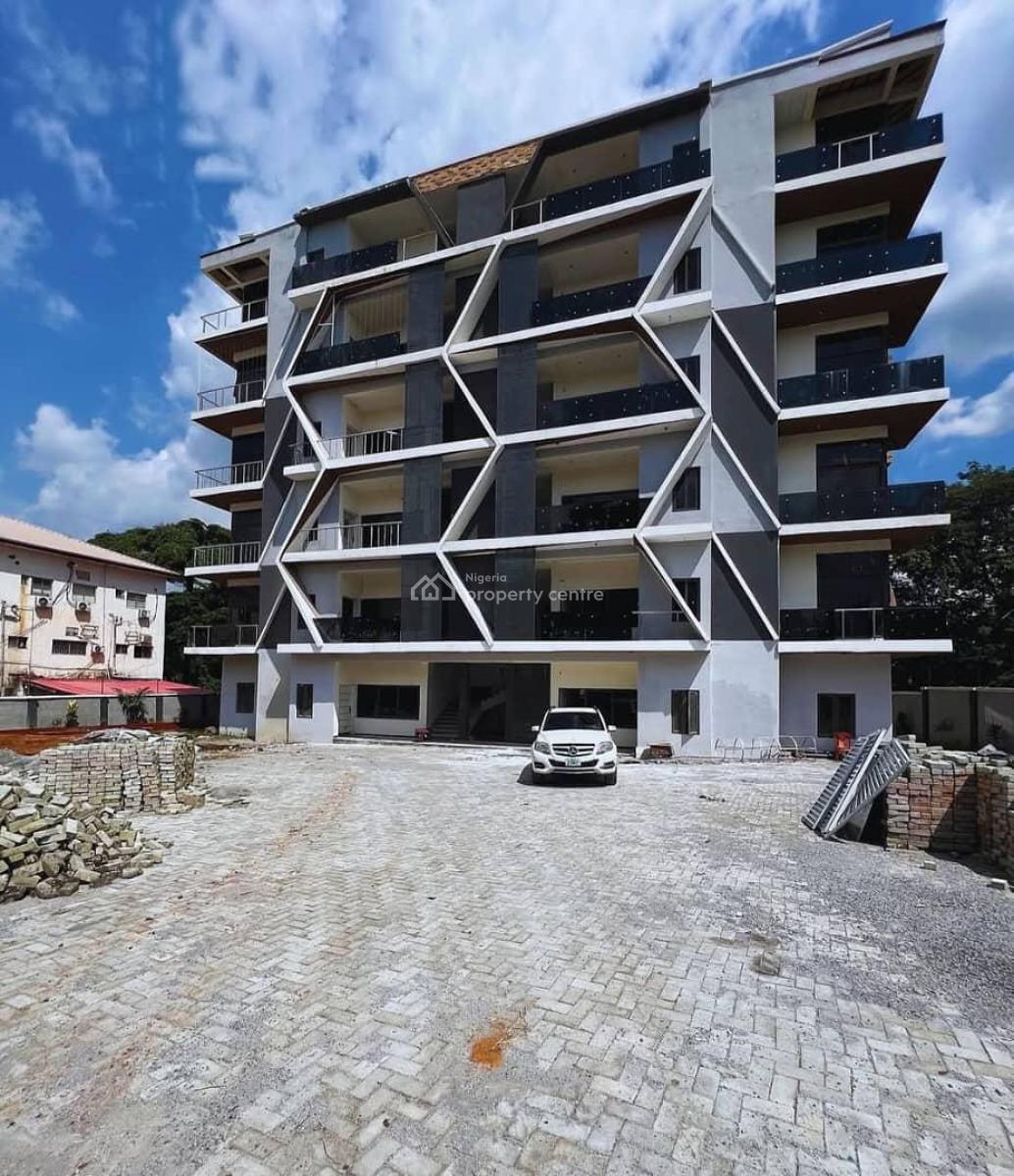3bedrooms Apartment with Solar&cctv, Maitama District, Abuja, Flat / Apartment for Rent