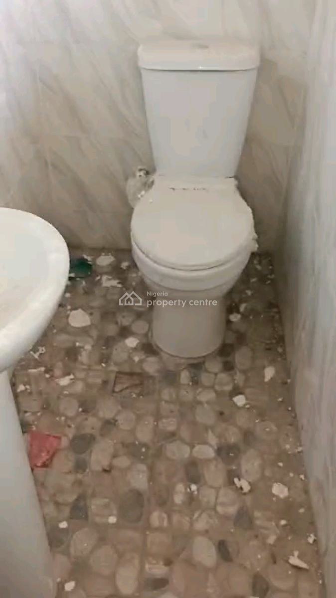 Standard and Executive Mini Flat, Adekunle, Adekunle, Yaba, Lagos, Mini Flat (room and Parlour) for Rent