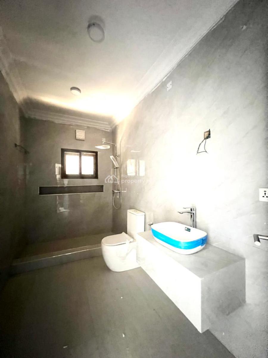 Classic 3 Bedroom Apartment with and Without Bq in a Secure Estate, Lekki Phase 1, Lekki, Lagos, Flat / Apartment for Rent
