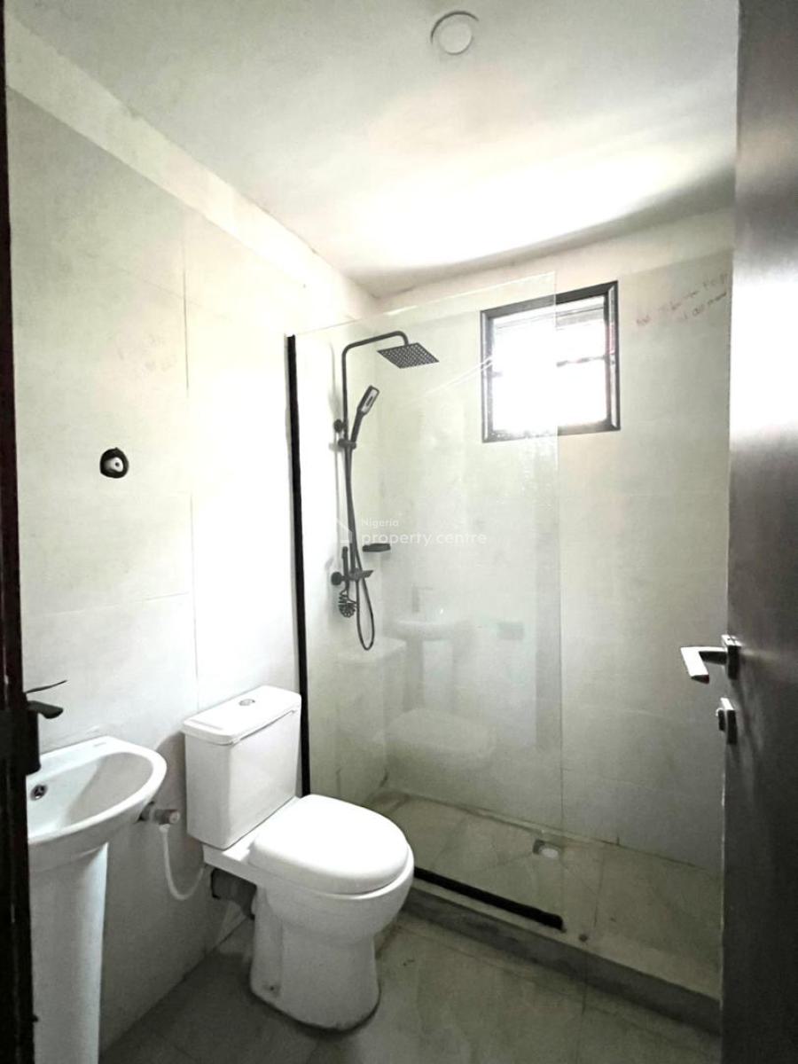 Lovely 4 Bedroom Terrace Duplex with Bq in a Secure Estate, Lekki Phase 1, Lekki, Lagos, Terraced Duplex for Rent