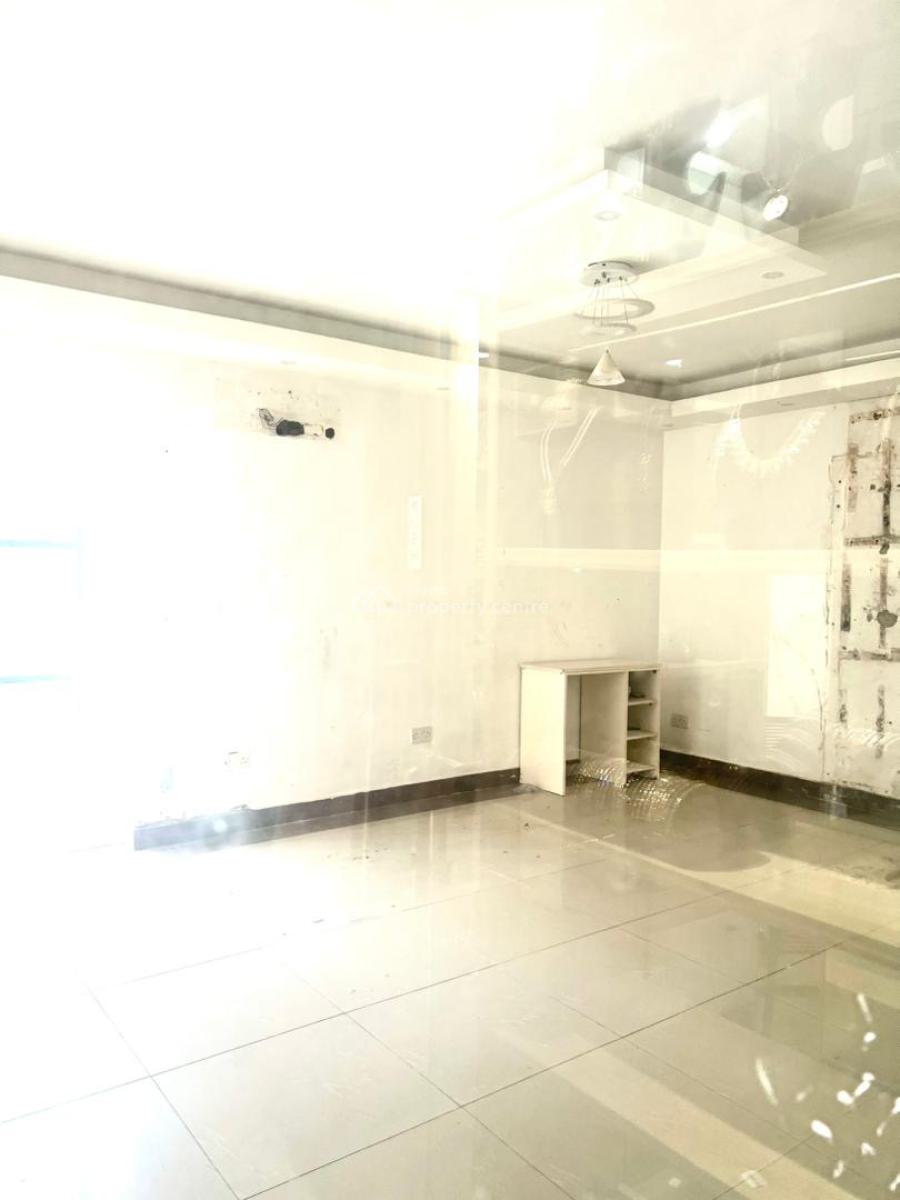Spacious Shop Space in a Prime Environment, Lekki Phase 1, Lekki, Lagos, Shop for Rent