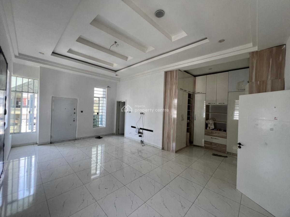 4 Bedrooms Semi Duplex with Bq, Chevron, Lekki, Lagos, Semi-detached Duplex for Rent