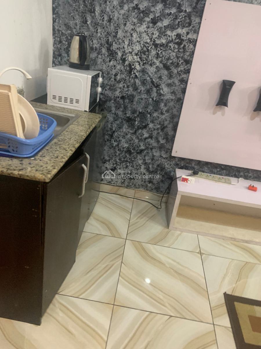 Furnished Studio, Chevron, Lekki Phase 2, Lekki, Lagos, Flat / Apartment Short Let