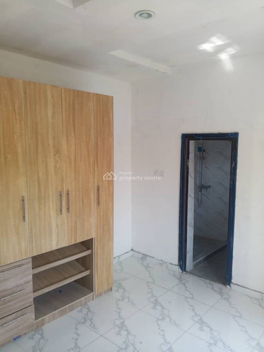 Standard 2 Bedroom Apartment, Thomas Estate Ajah, Ajah, Lagos, Flat / Apartment for Rent